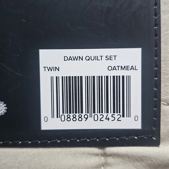 UGG Dawn Twin OATMEAL Quilt Set  100% Cotton. Great For College NEW Tw/Txl Bed - Picture 6 of 6